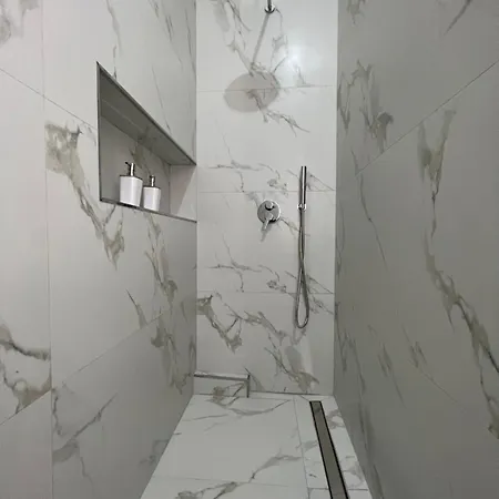 Διαμέρισμα Festa Τίρανα